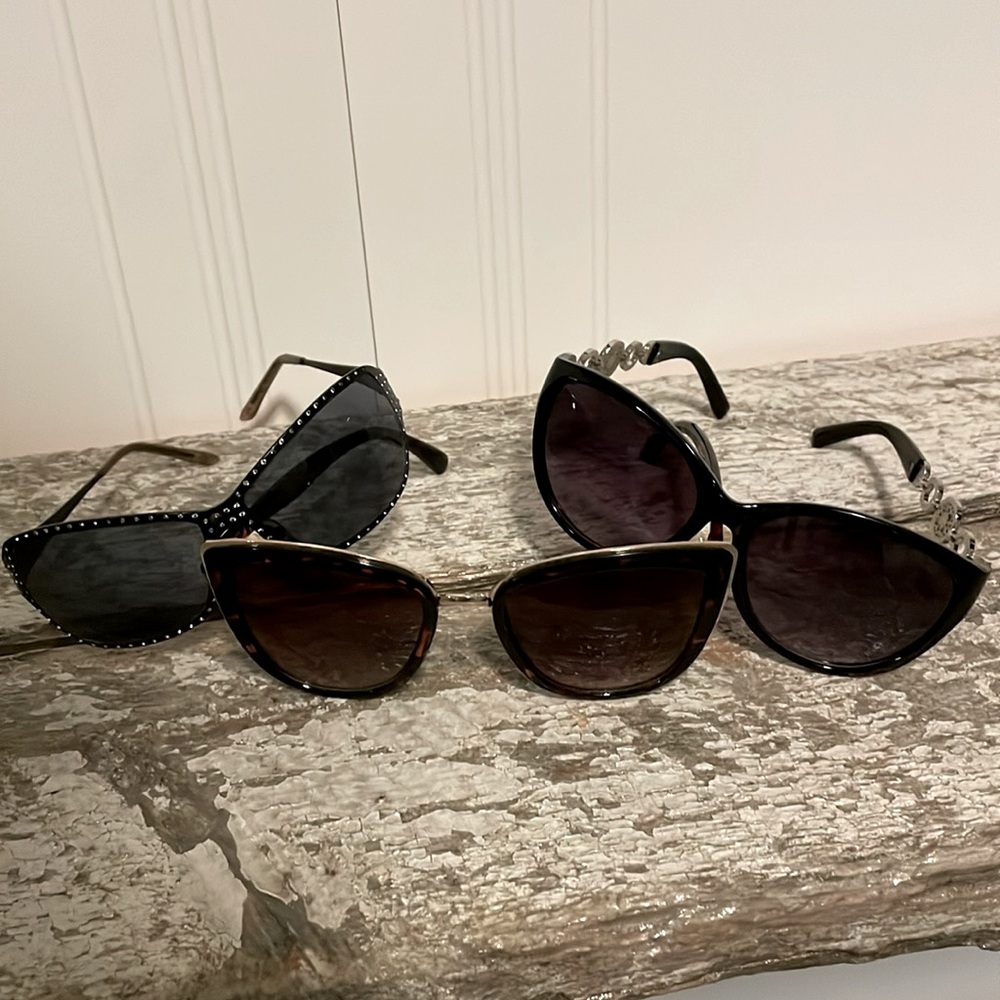Set of 3 vintage sunglasses